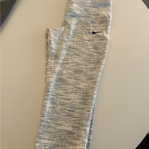 Nike White & Grey Dry-fit Leggings - Picture 2 of 5